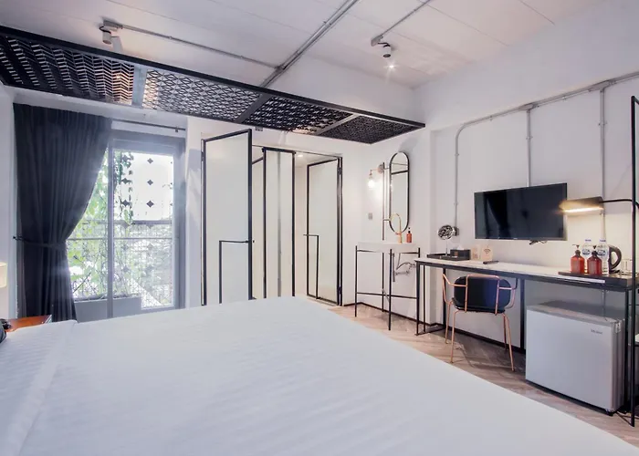 Ir-On Hotel